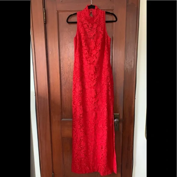 black lace dress pictures BLACK LACE DRESS WITH NECKLINE main image 1